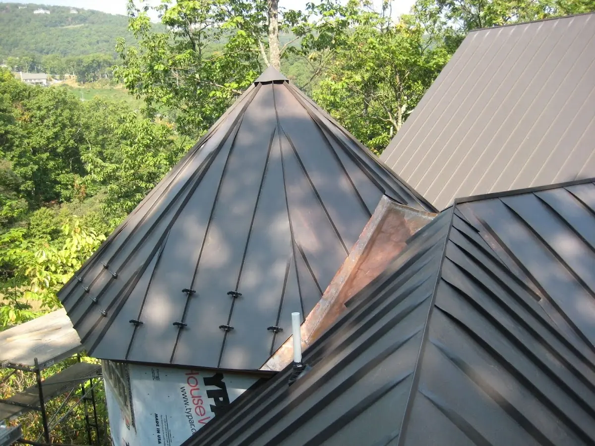 Professional Shingle Replacement & Repair by Craftsman Roofing in Atwater